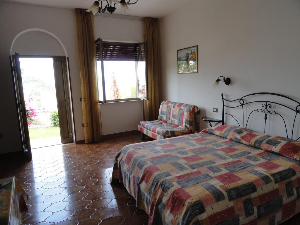 Chiaia Apartments Ponza Værelse billede