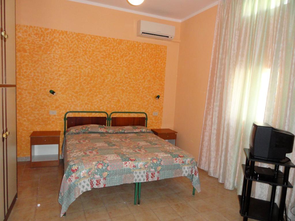 Chiaia Apartments Ponza Værelse billede