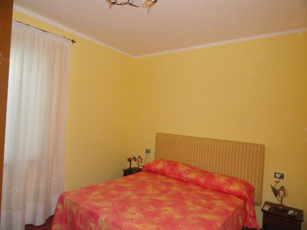 Chiaia Apartments Ponza Værelse billede