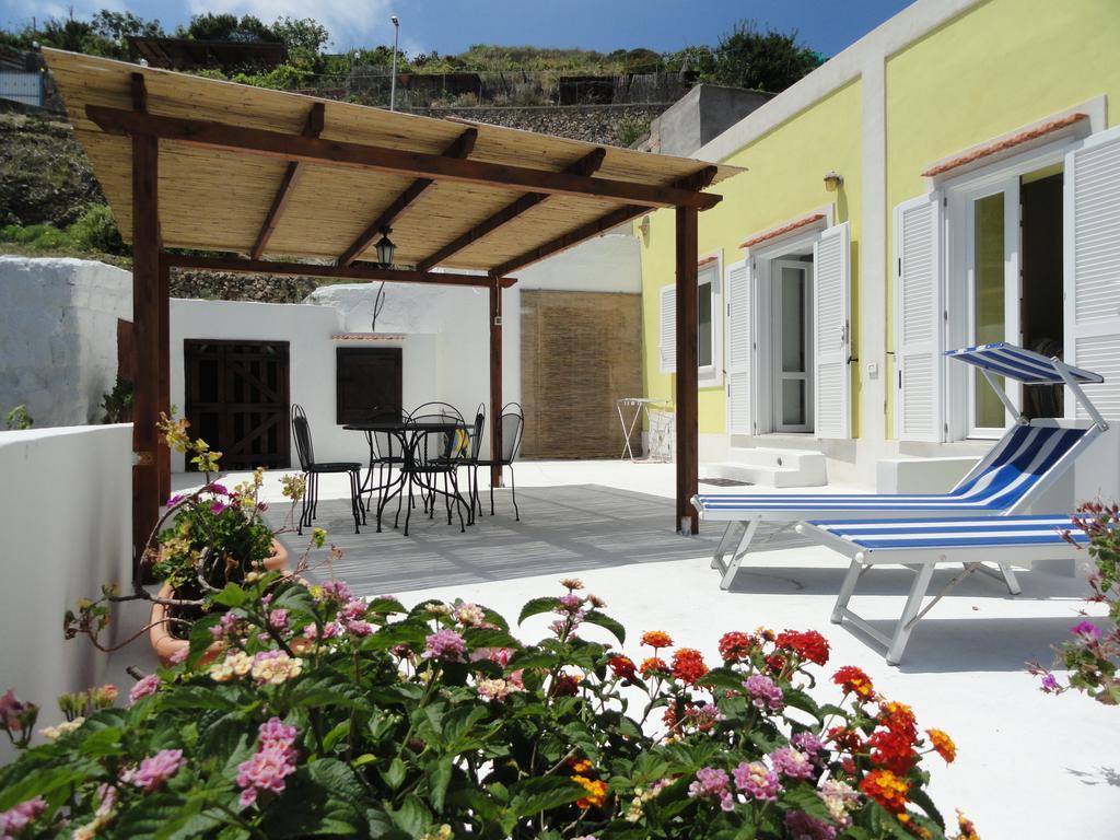 Chiaia Apartments Ponza Værelse billede