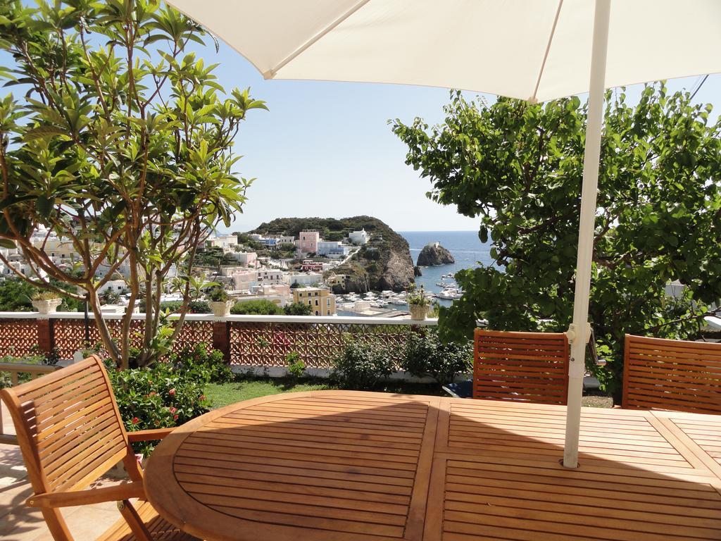 Chiaia Apartments Ponza Eksteriør billede