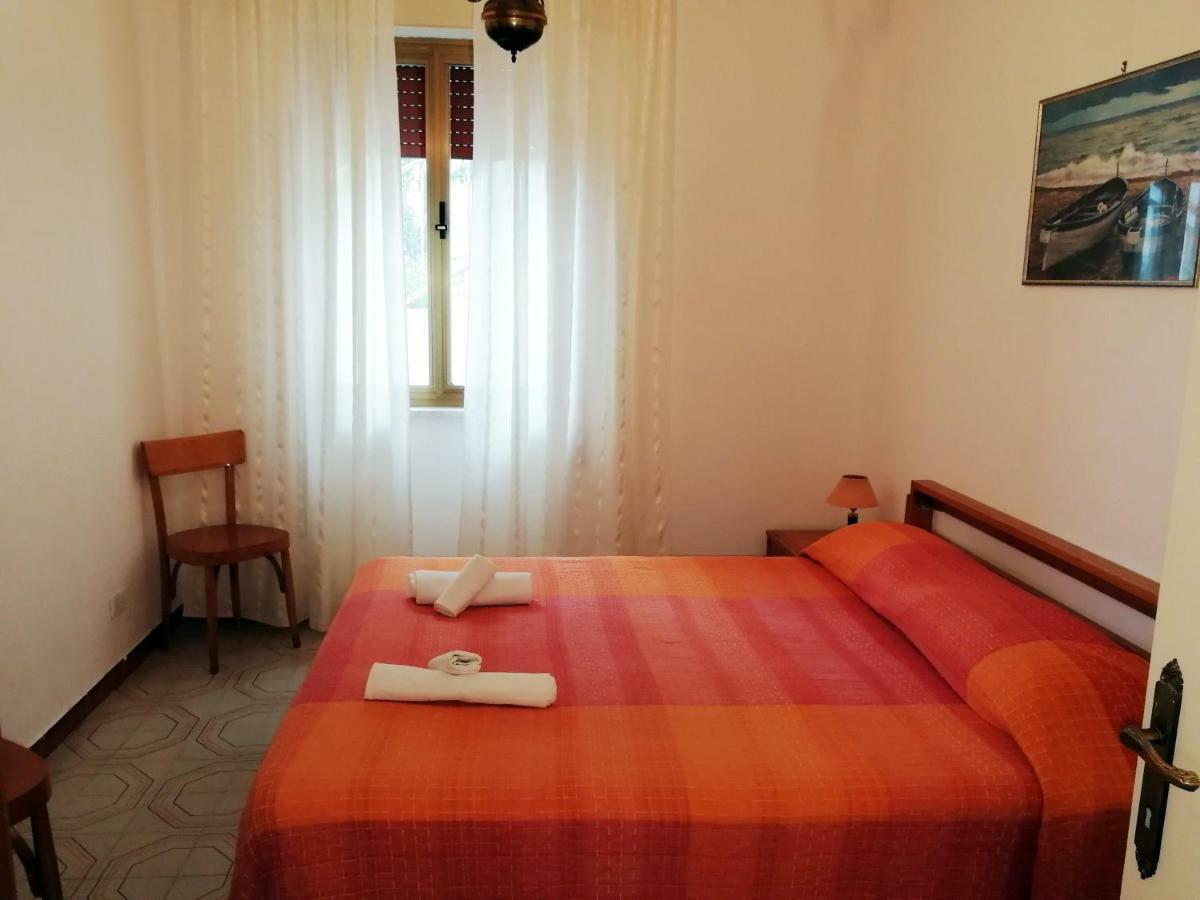 Chiaia Apartments Ponza Eksteriør billede
