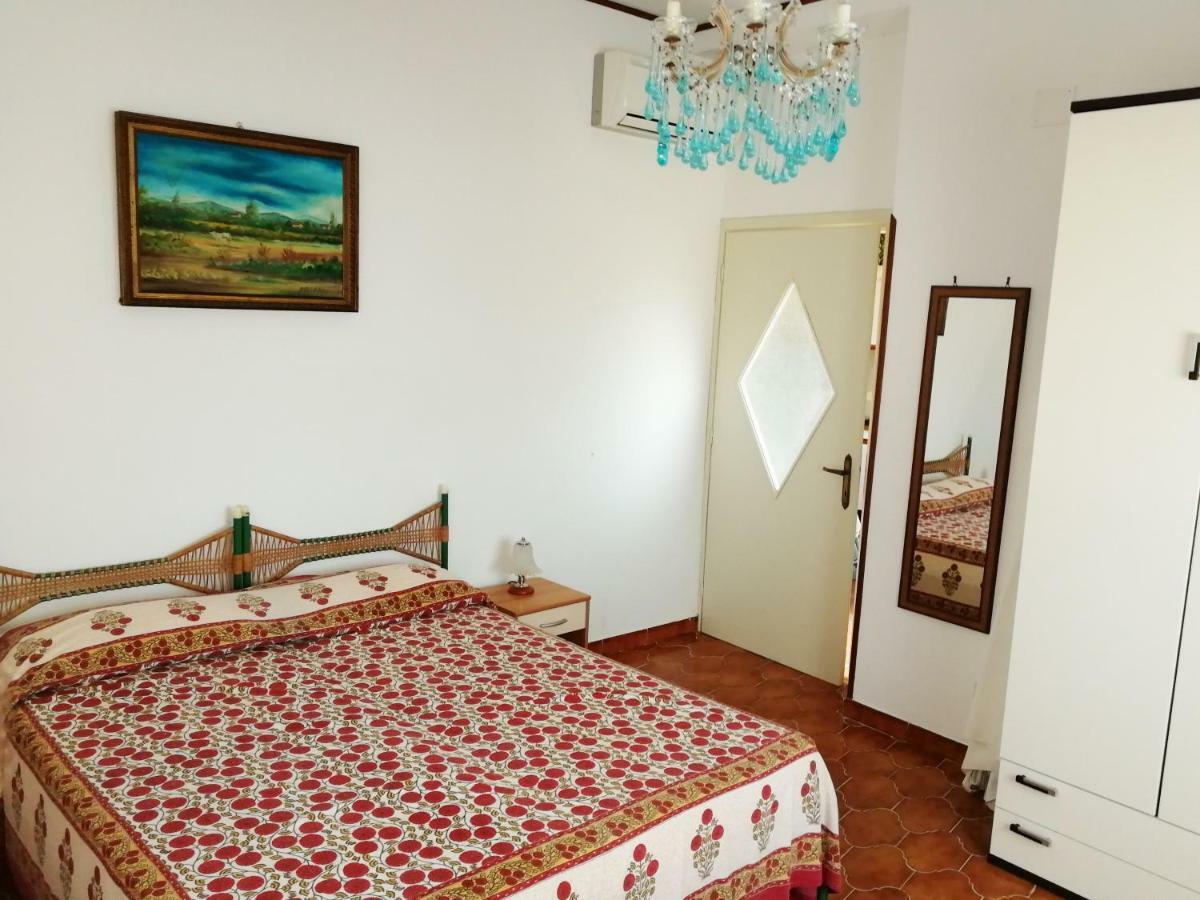 Chiaia Apartments Ponza Eksteriør billede