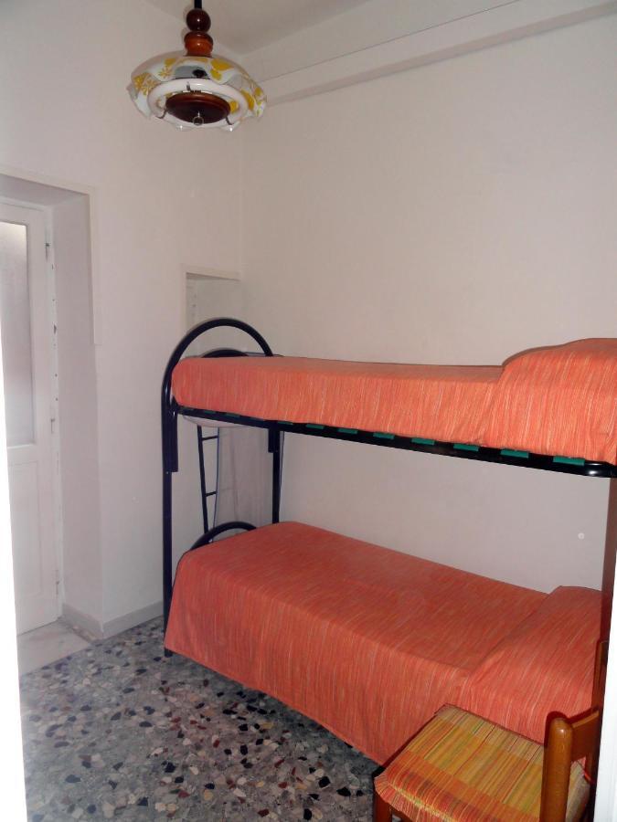 Chiaia Apartments Ponza Eksteriør billede